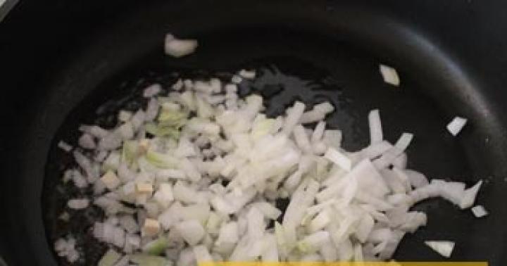 Как приготовить детские блюда из кабачков Пюре из кабачка для ребенка 1 год