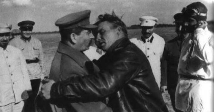 Życie intymne i sprawy miłosne Józefa Stalina